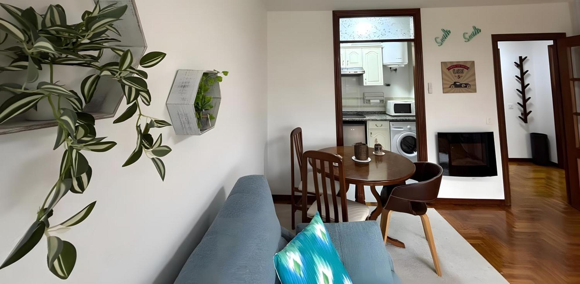 Holibai, Amodino, Agradable Y Hogareno Apto Con Parking, Baiona
