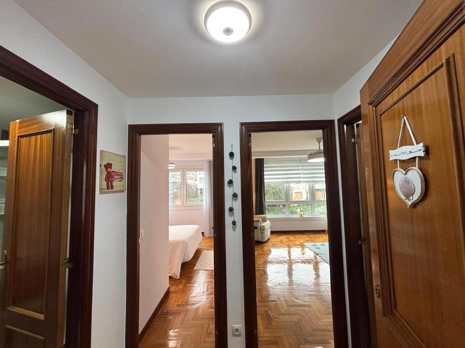Holibai, Amodino, Agradable Y Hogareno Apto Con Parking, Baiona